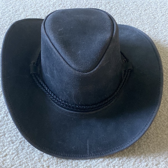 Bullhide Hilltop Distressed Leather 